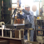 金属加工で未来を約束<br>生活に密着したアイテムから特殊機械まで